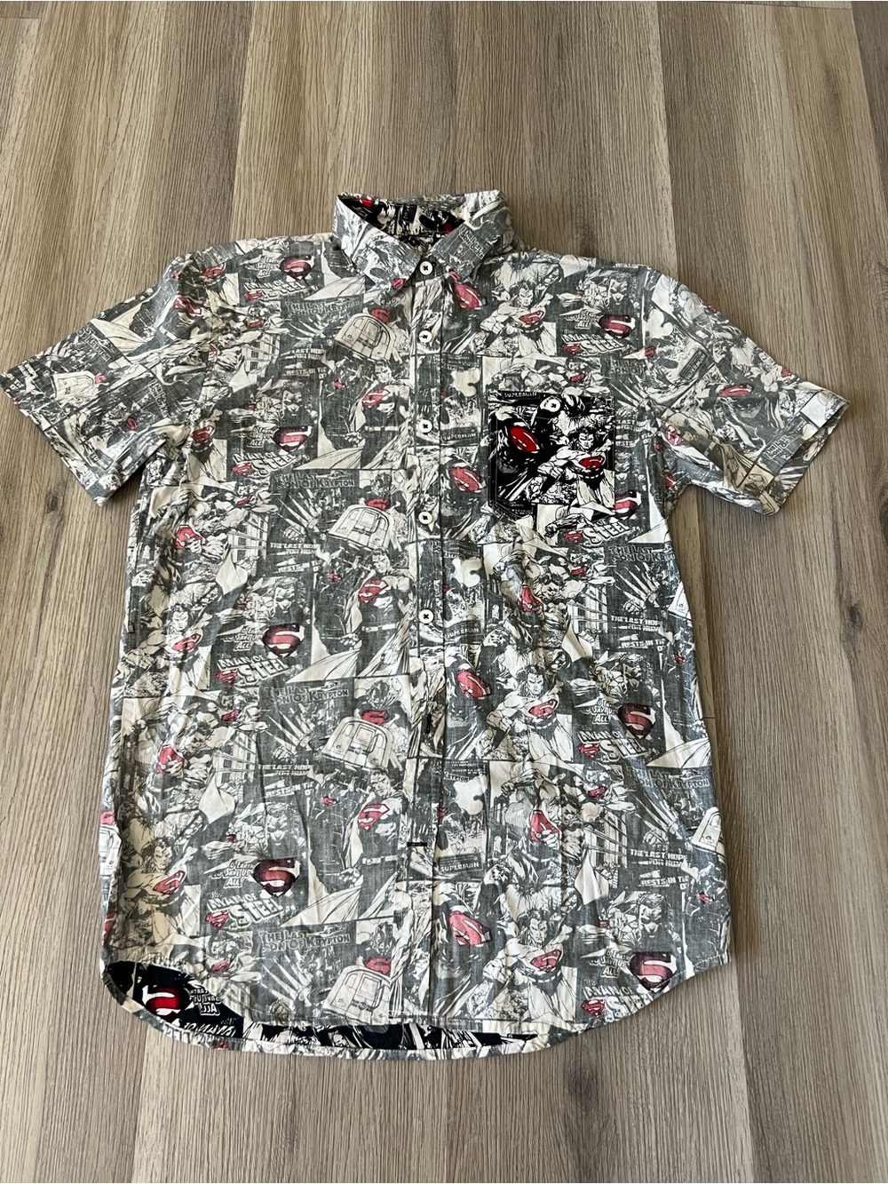 DC Comics Short Sleeve Button-Down Shirt in Gray with Red Accents